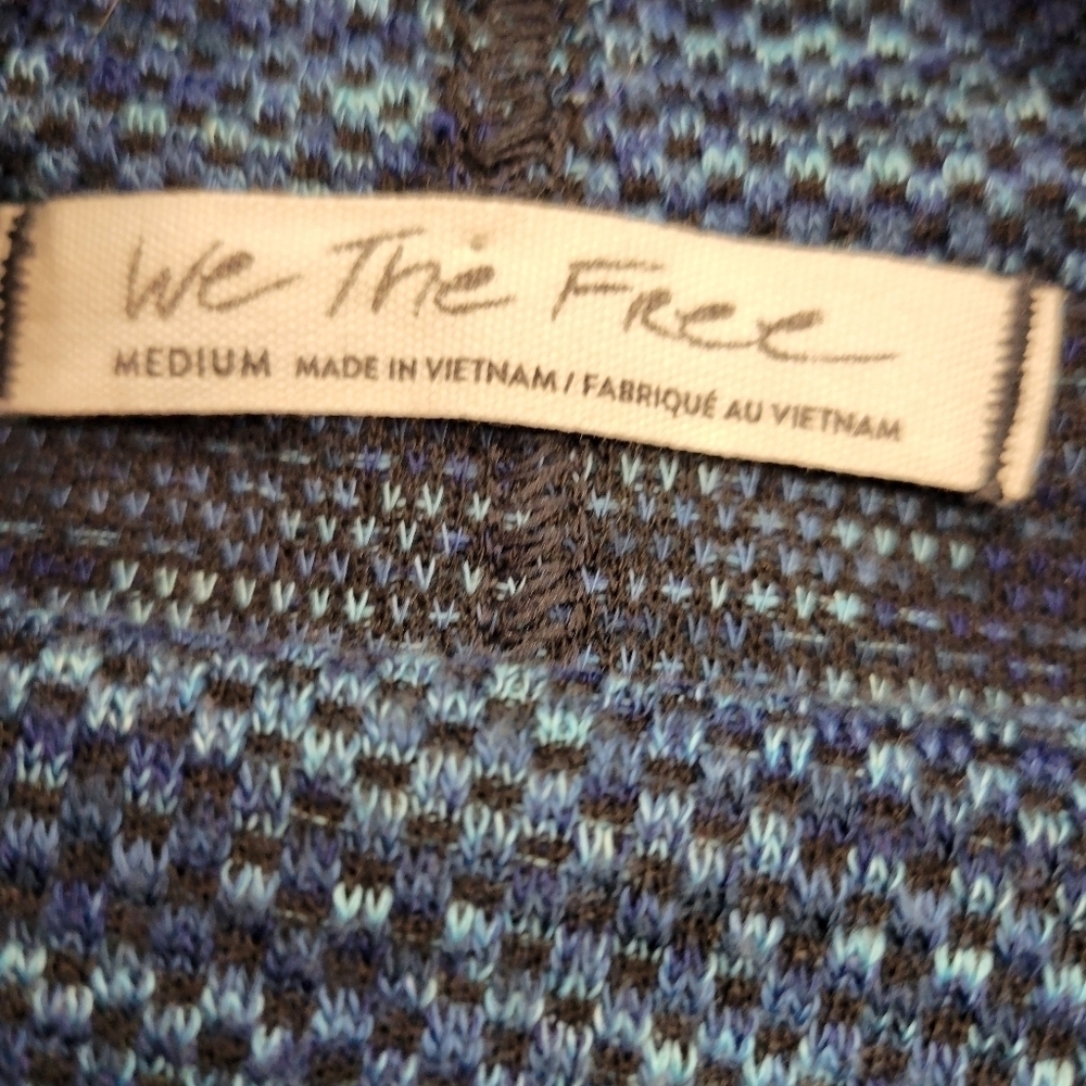 Free People We the Free blue Sunny Days oversized turtleneck sweater - Picture 3 of 8
